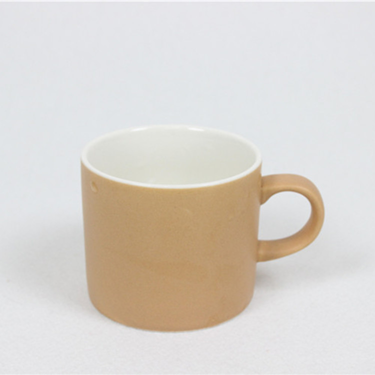 Fábrica directa mate esmalte taza de café de cerámica taza de té 6 color caramelo taza de café arco mate de gran capacidad