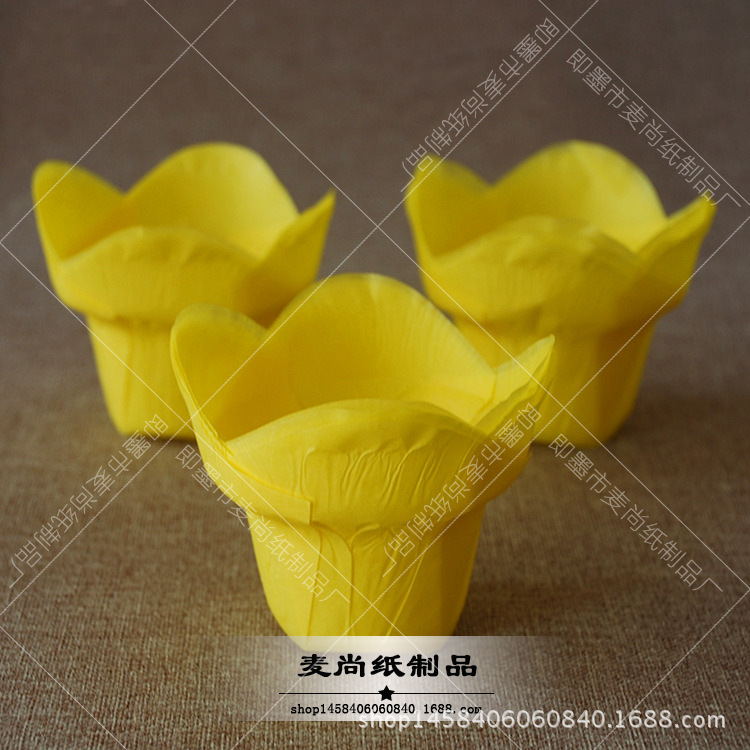 Exportar taza de papel para hornear pétalo muffin pastel taza de papel blanco pastel de loto taza de papel resistente a altas temperaturas papel a prueba de aceite