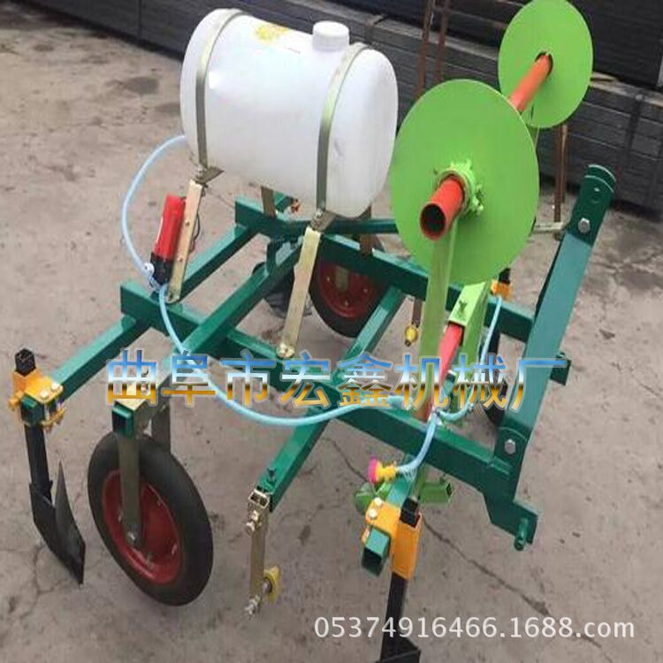 一次性完成播种、施肥、起垄、喷药、覆膜花生大豆玉米播种机龙亭生产厂家