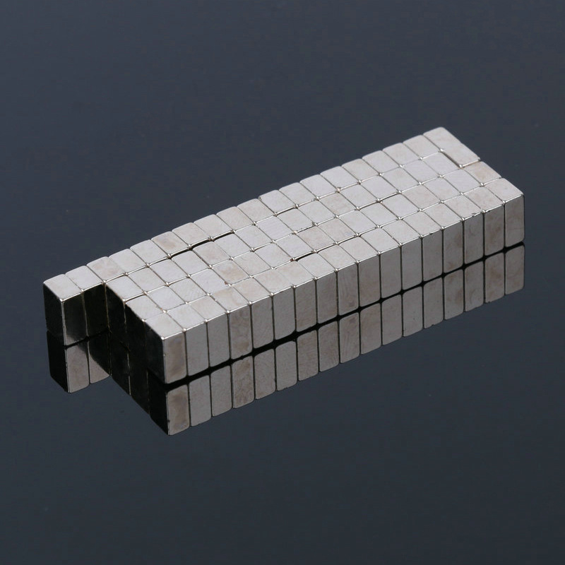 专业批发铝镍钴磁铁强力铁氧体磁钢低价钕铁硼磁钢