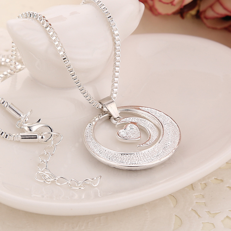 Popular Jewelry I Love You Tothe Moonandback Heart Necklace Moon Sun Necklace Wholesale Nihaojewelry display picture 5