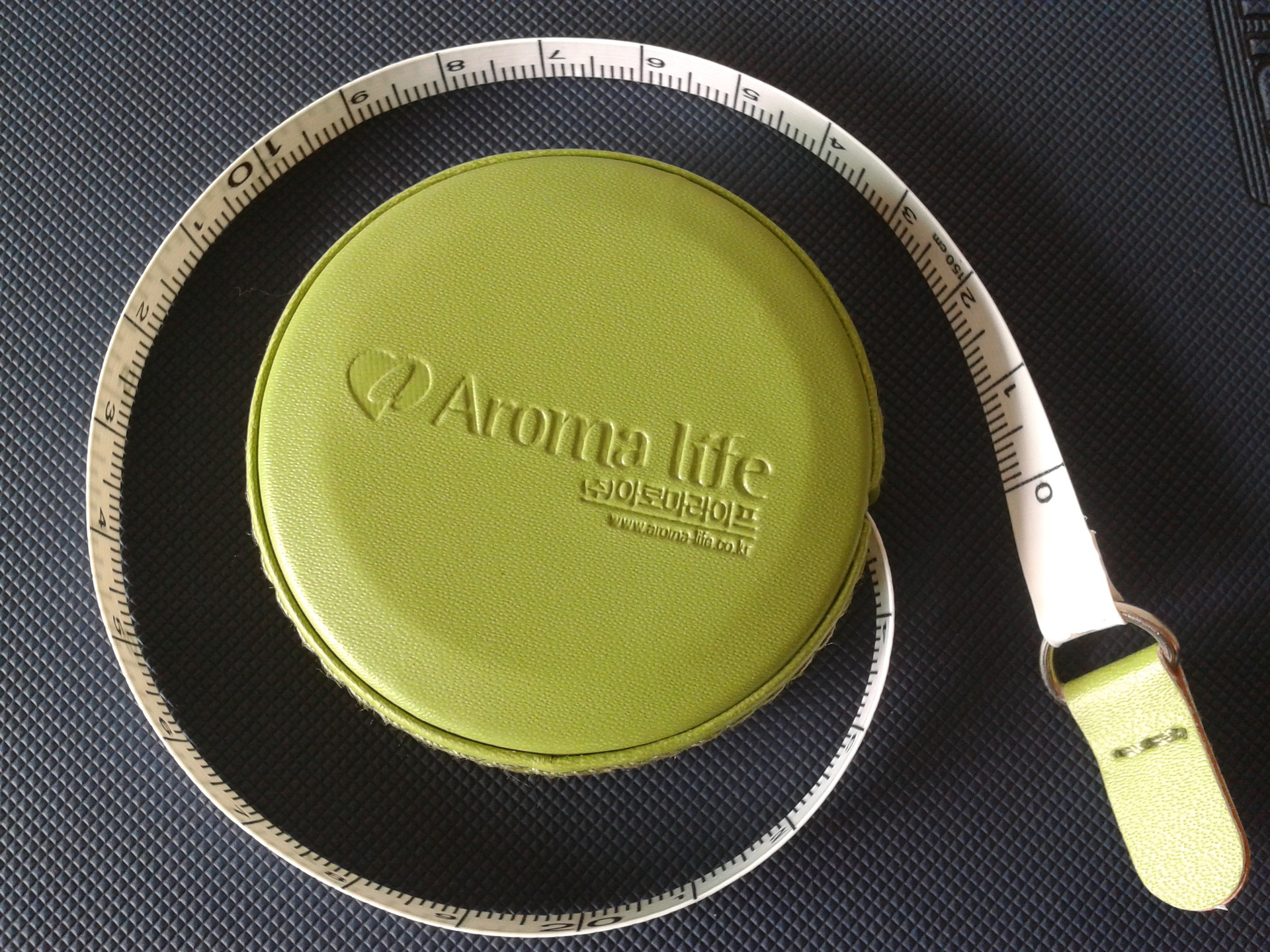 定制广告促销赠品1.5米60英寸绿色圆形礼品皮尺 可丝印或压印LOGO