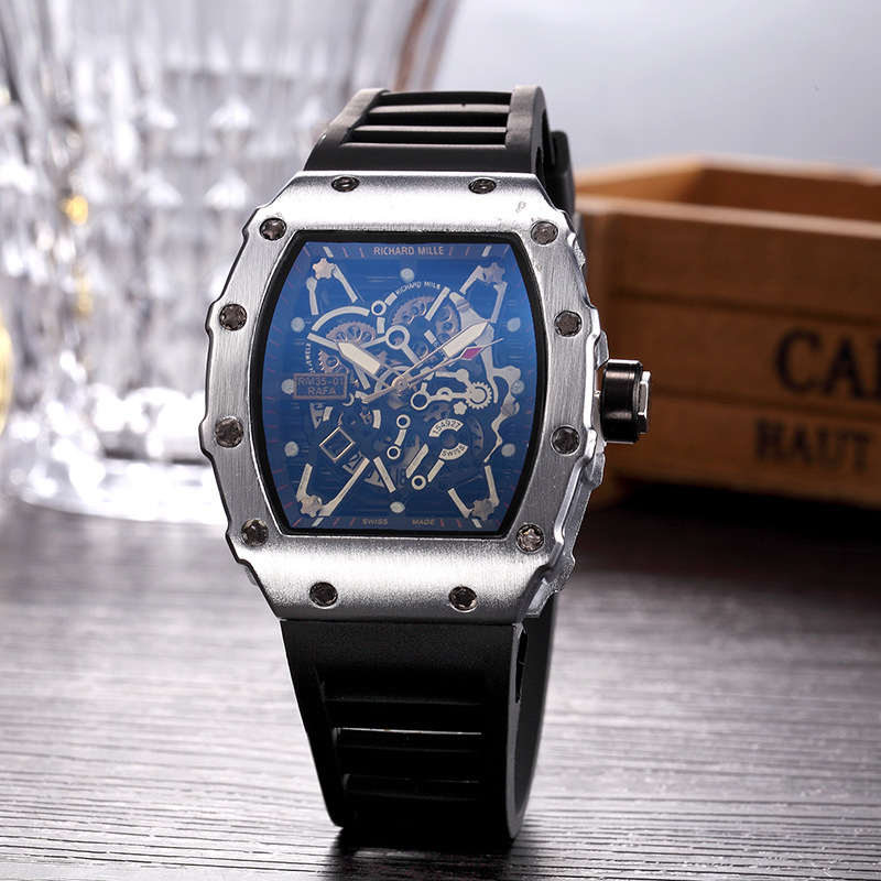 Hollow Floral Skull Quartz Men’s Watch
