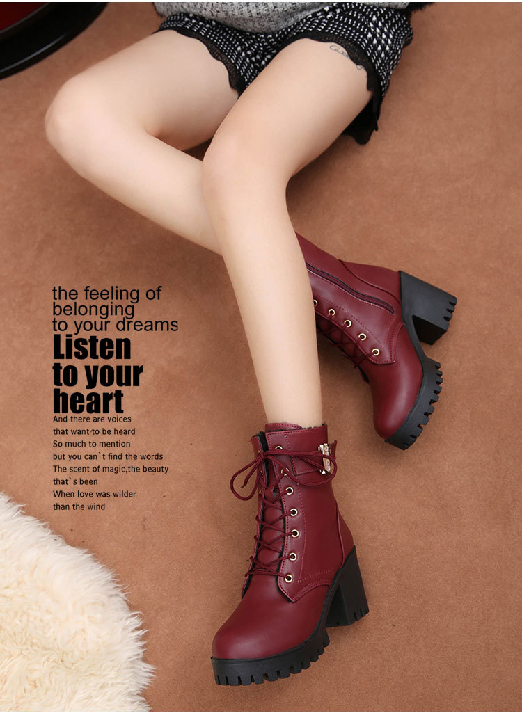 Martins Round Toe Boots