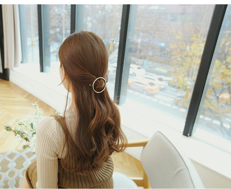 20g Weight Hair Clip Hair Accessories Type 1 Piece Quantity Daily Occasion Alloy Material Moon Pattern Women'S Gender Plating Design Simple Style Style Simple Style Moon Alloy Plating Hair Clip 1 Piece 18