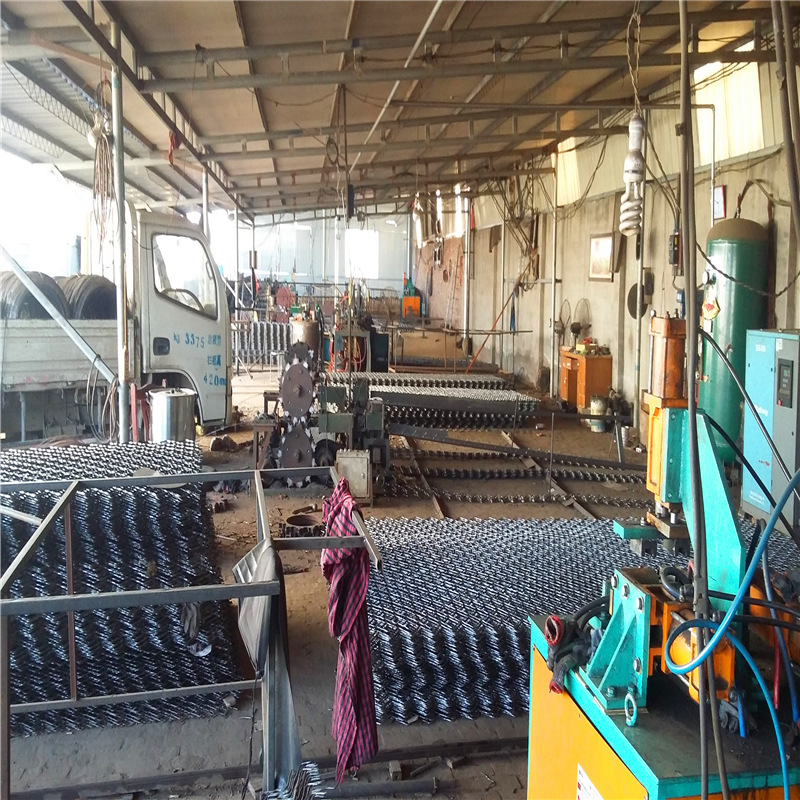 防盗网 小区防护网 菱形围栏网 狗笼子网安平县加工定做