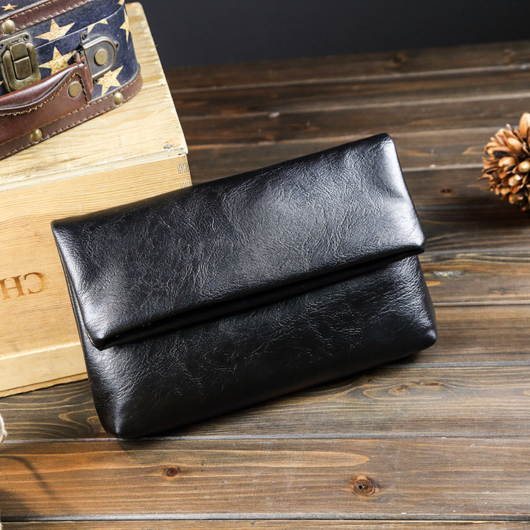 Men's Solid Color Pu Leather Magnetic Buckle Clutch Bag display picture 4