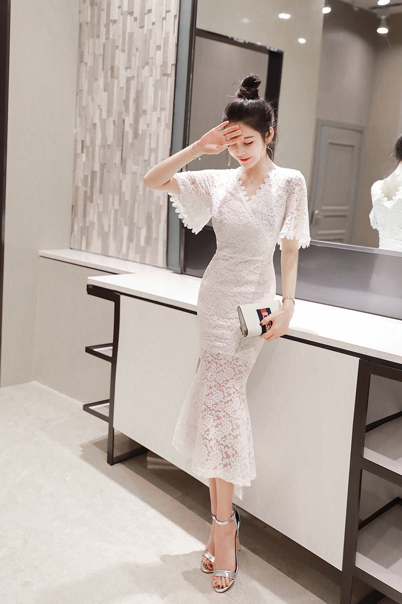 Đầm nữ cổ chữ V ren ôm body dáng dài — Màu đen chi tiết 2
