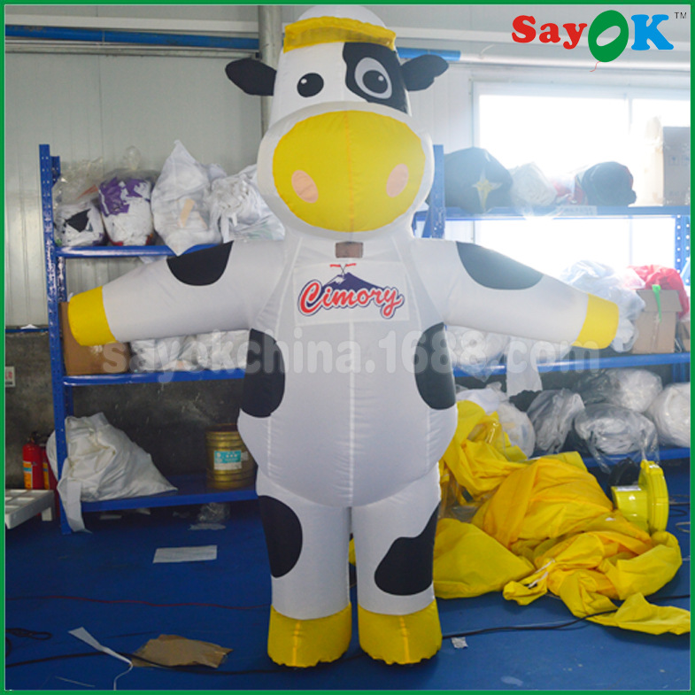 厂家直销 广告活动充气行走卡通奶牛模型  派发传单行走卡通气模