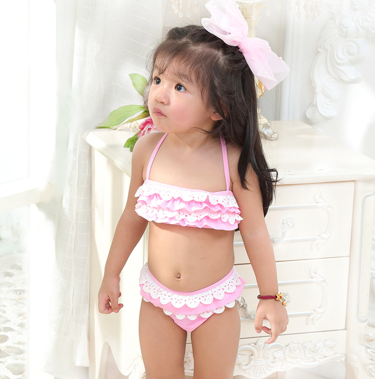 Children's cute fuchsia split swimwear for early age for swimming