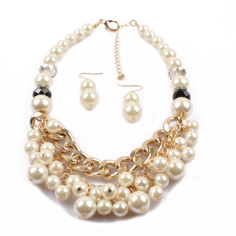 Multi-layer Necklace Hand-studded Woven Imitation Pearl Necklace Clavicle Chain display picture 4