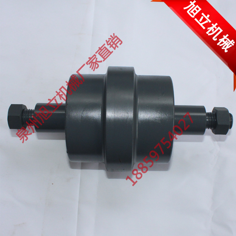 挖掘机配件现货供应山猫337支重轮 厂家直供四轮一带