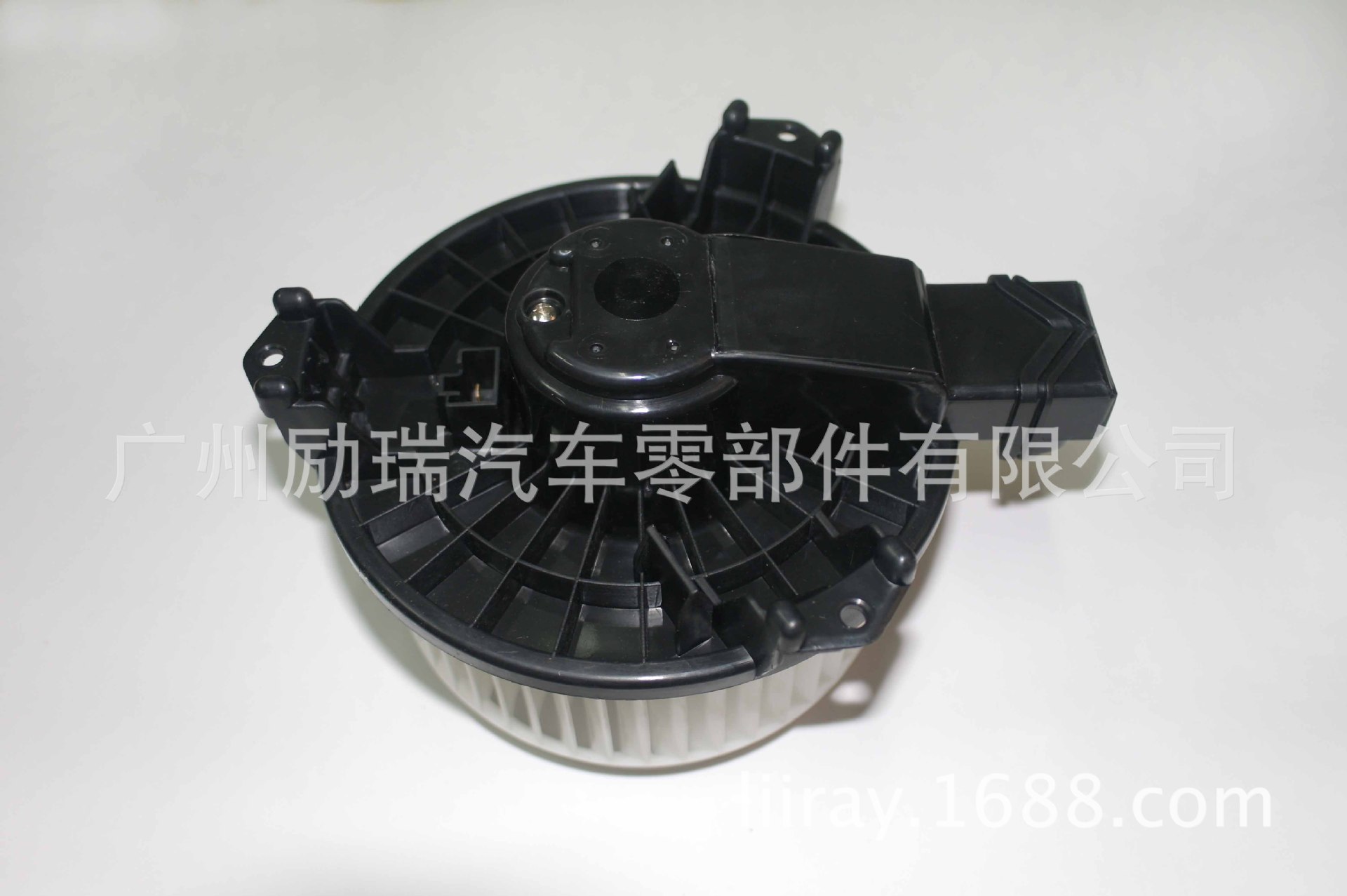 LR-BM043 TOYOTA VIGO