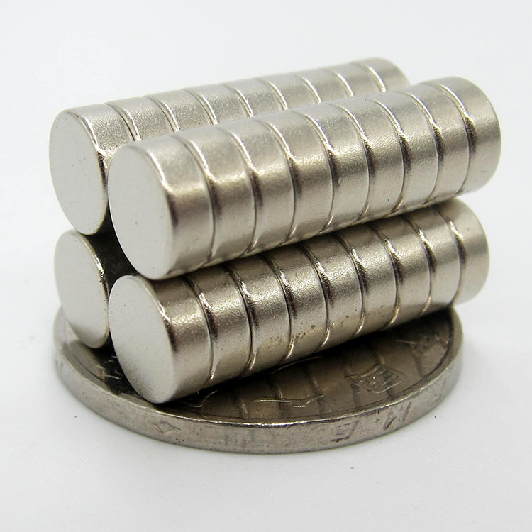 厂家直销超强稀土钕铁硼强力磁铁磁钢耐高温强磁7.05x2.45
