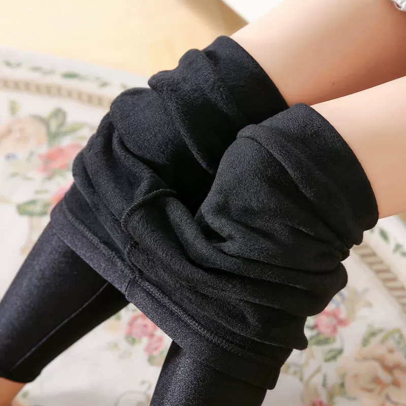 Thin trousers, black leggings