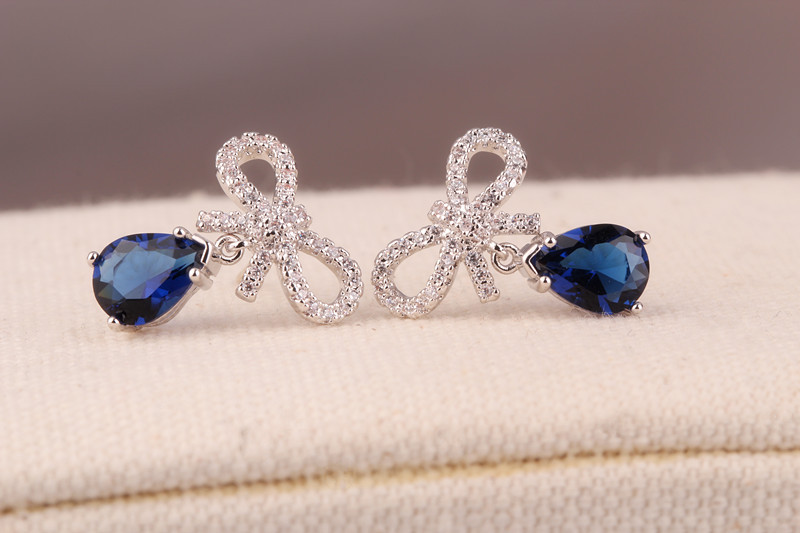 Women'S Gender 1 Pair Elegant Bow Knot Inlay Copper Alloy Artificial Pearls Zircon White Gold Plated Drop Earrings