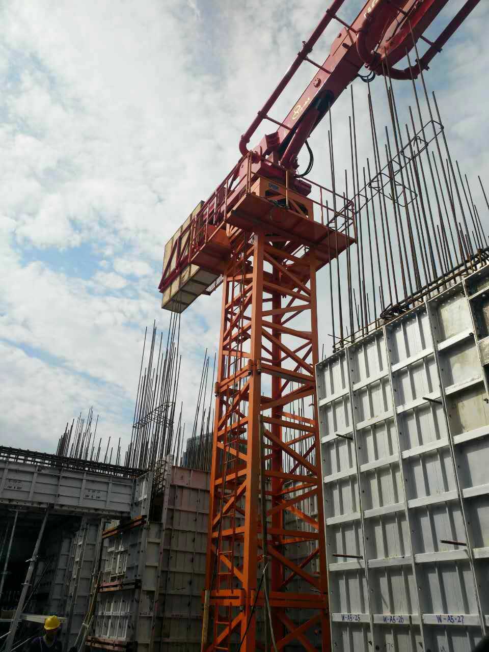内爬式液压布料机 电梯井式内爬式液压布料机 28米内爬液压布料机