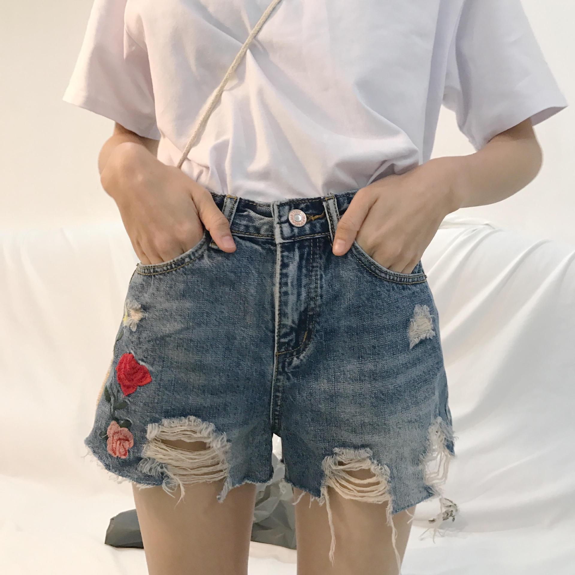实拍复古玫瑰刺绣花朵牛仔短裤女热裤潮 B10