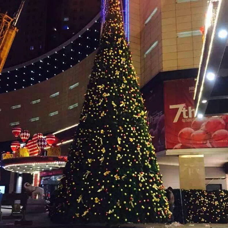 ���ͻ���װ��ʥ������˾�̳�������ڼ��ջװ�ε���