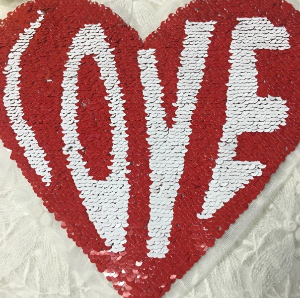 Clothing Accessories Color Changing Beads Embroidery Cloth Stickers Flip Sequins Embroidery Patch Stickers Peach Heart Patch display picture 3