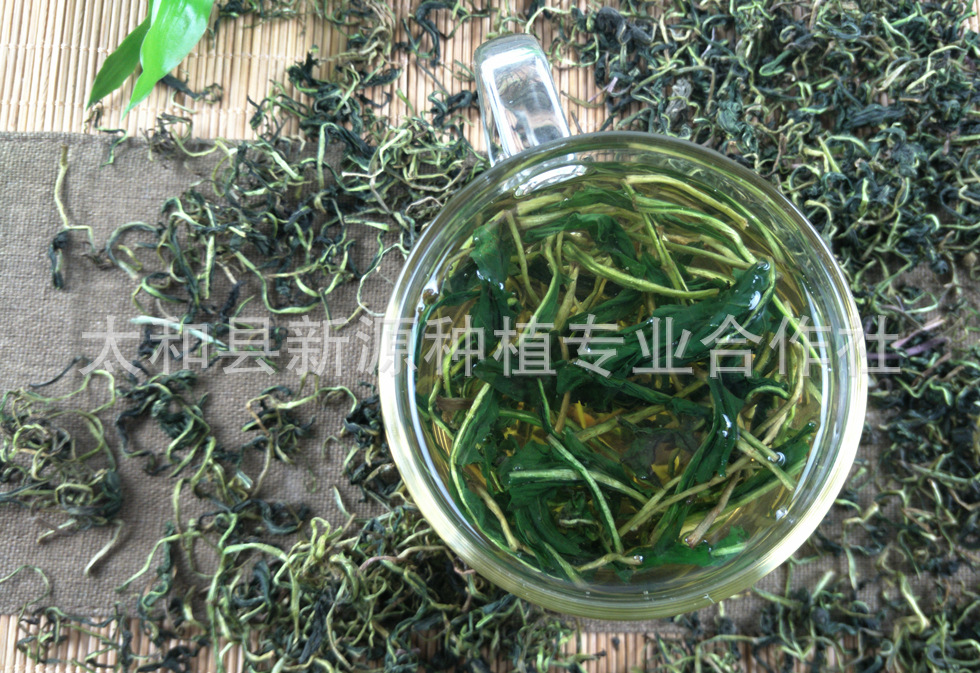 Dandelion Tea (Taraxacum mongolicum) — Washed Loose Dandelion Flower & Herb, 500g in use