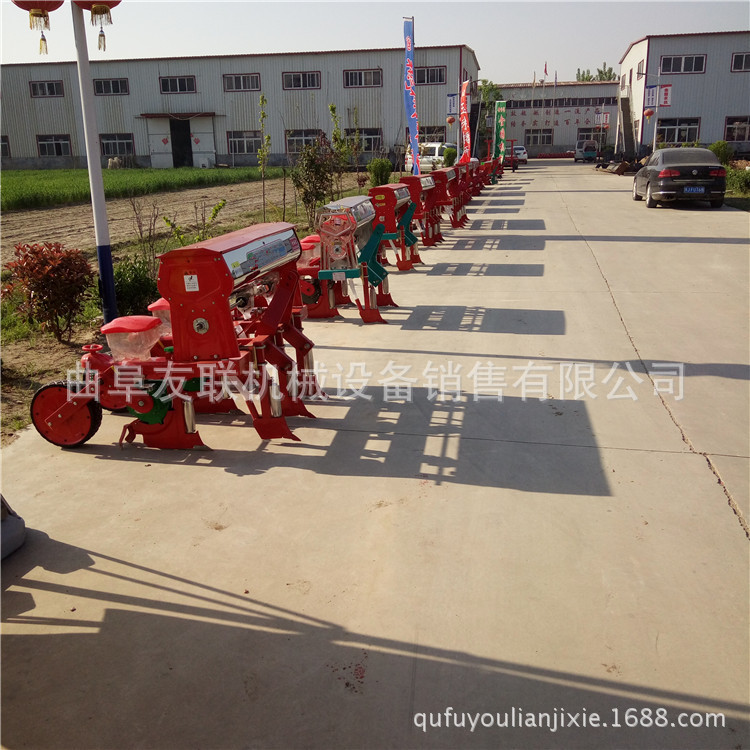新款悬浮灭茬玉米精播机 可施肥播种多行定制免耕浆腿播种机61