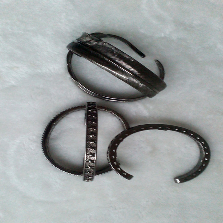 水镀电镀厂电镀枪色加工首饰电镀枪黑色贵金属表面处理电镀枪色