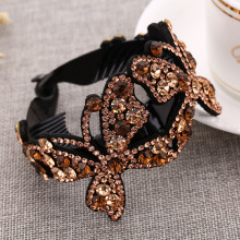 �Ա���������ʱ����β�۾���ͷ�۴��ⶨ��ˮ��ͷ�η�����ó����