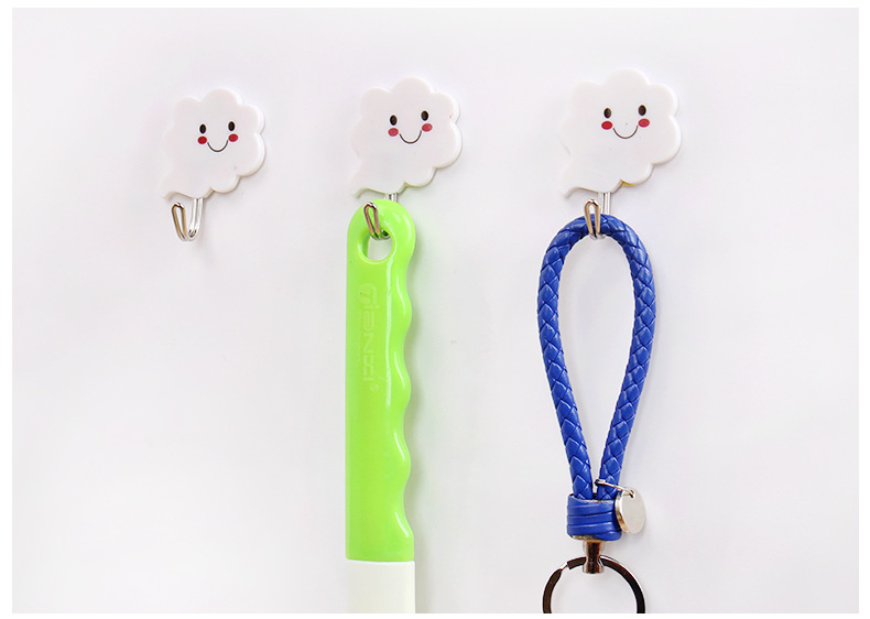 Non-trace sticky hook_13