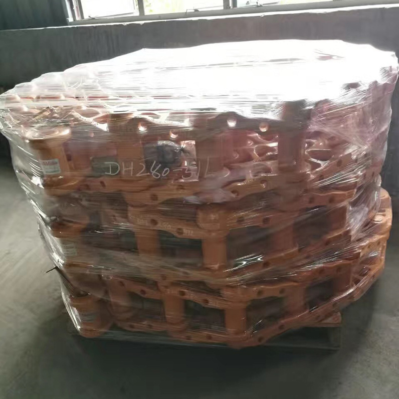 大宇挖掘机链条 DH280 DH55链条 斗山挖掘机链条履带 四轮一带