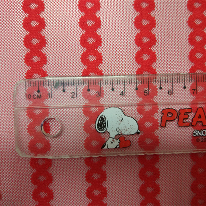 供应2017年新款女装面料 竖链条网网眼布 女装布料 产地货源