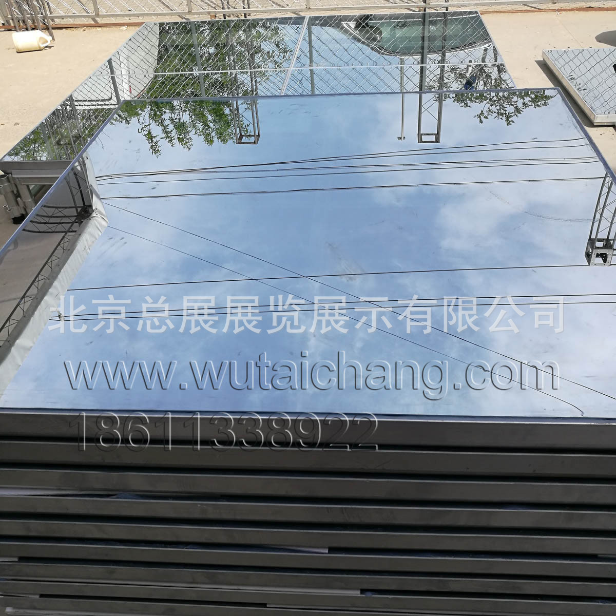 方形镜面玻璃舞台