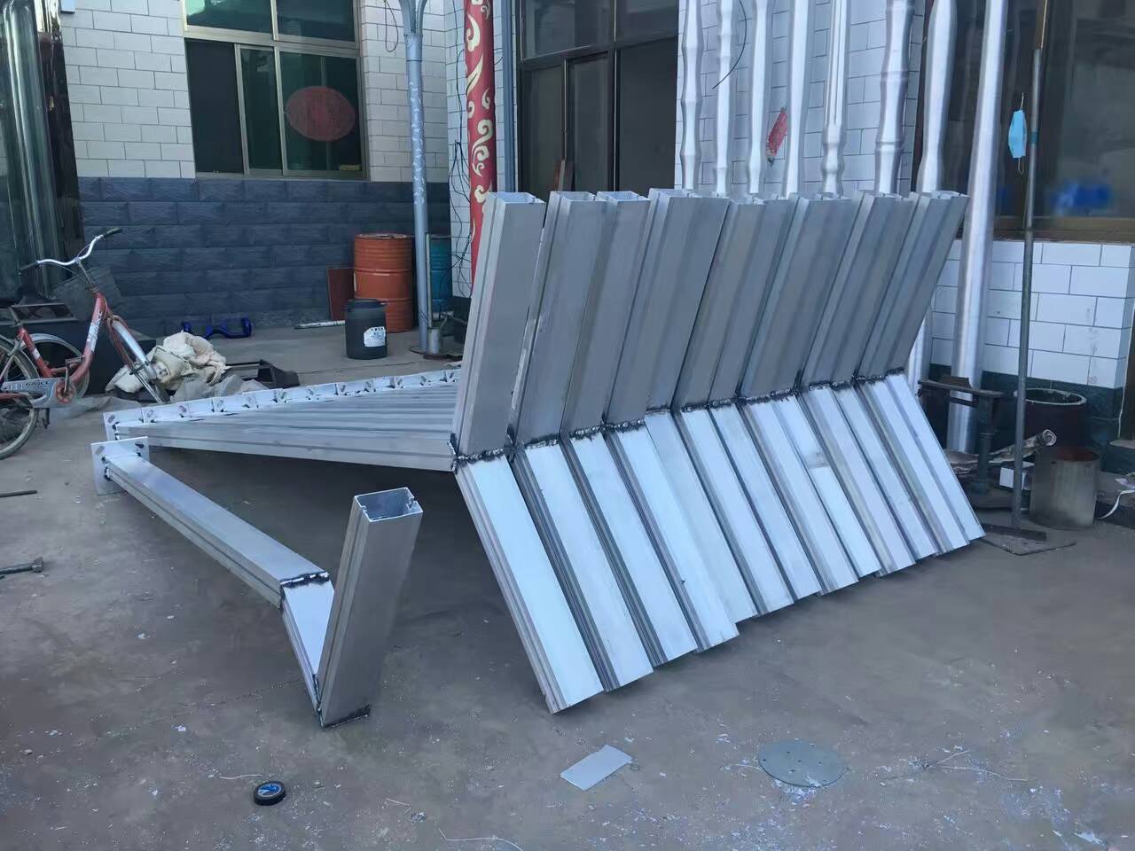 mmexport1492176823835