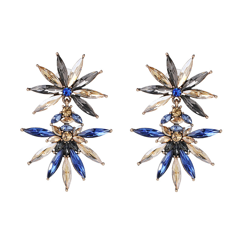 Retro Flower-shaped Alloy Earrings Wholesale Jewelry Nihaojewelry display picture 8