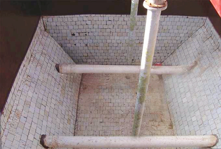 �����r��