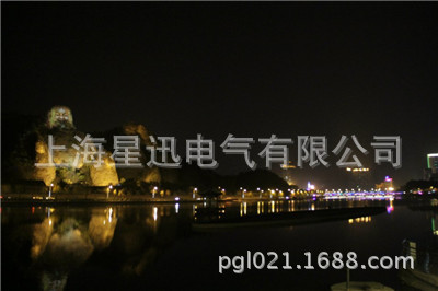 户外巨幅大功率投影_山体巨幅投影_山体亮化投影_上海星迅