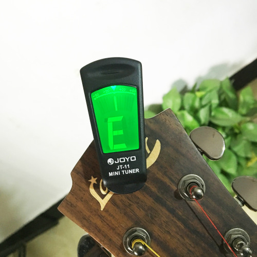 Zhuo Le JT-11 tuner guitar bass violin ukulele wind instrument twelve equal temperament tuner
