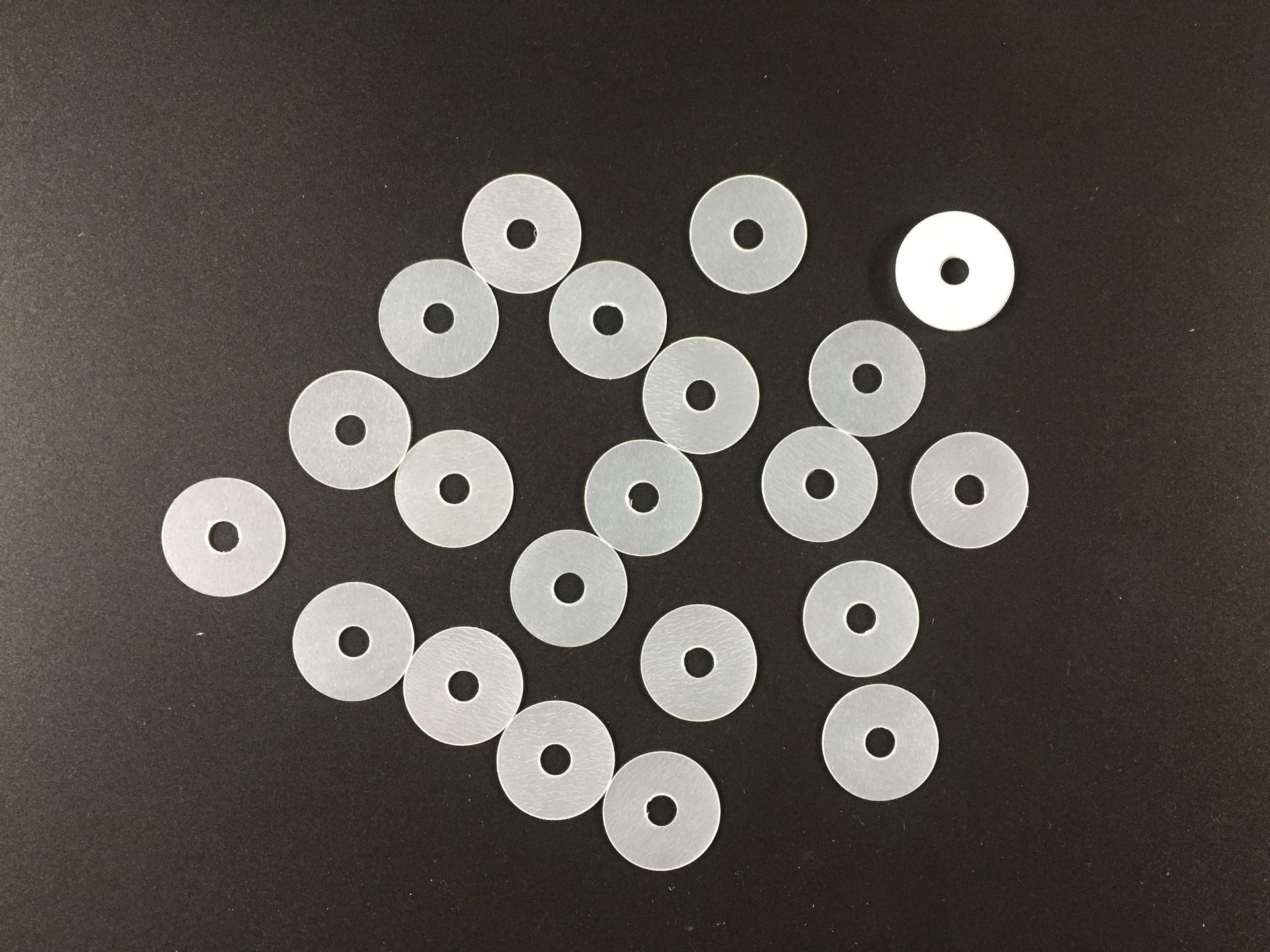 厂家供应  塑料PP介子 尺寸可自定义 绝缘垫片环保