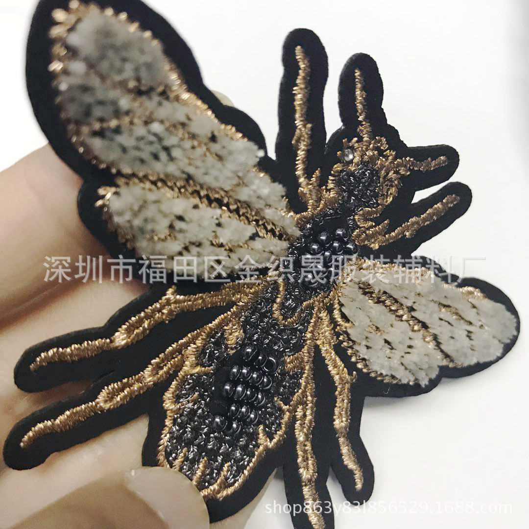 章仔小蜜蜂刺绣毛毡布底绣线手工珠片亮片钉珠章仔布贴胸花-阿里巴巴