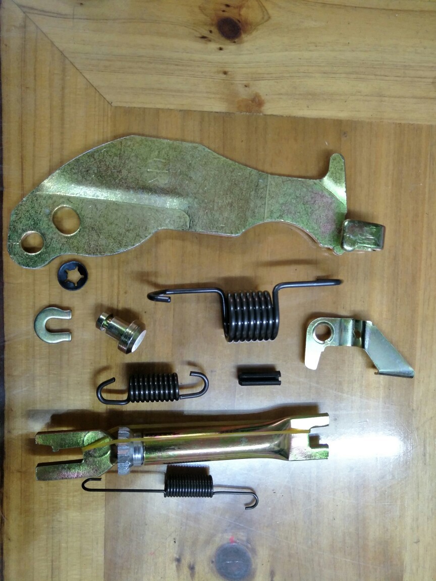 Aplicable al kit de reparación de freno trasero de estilo japonés Wuling Hongguang 04943 47061 kit de reparación de freno de tambor