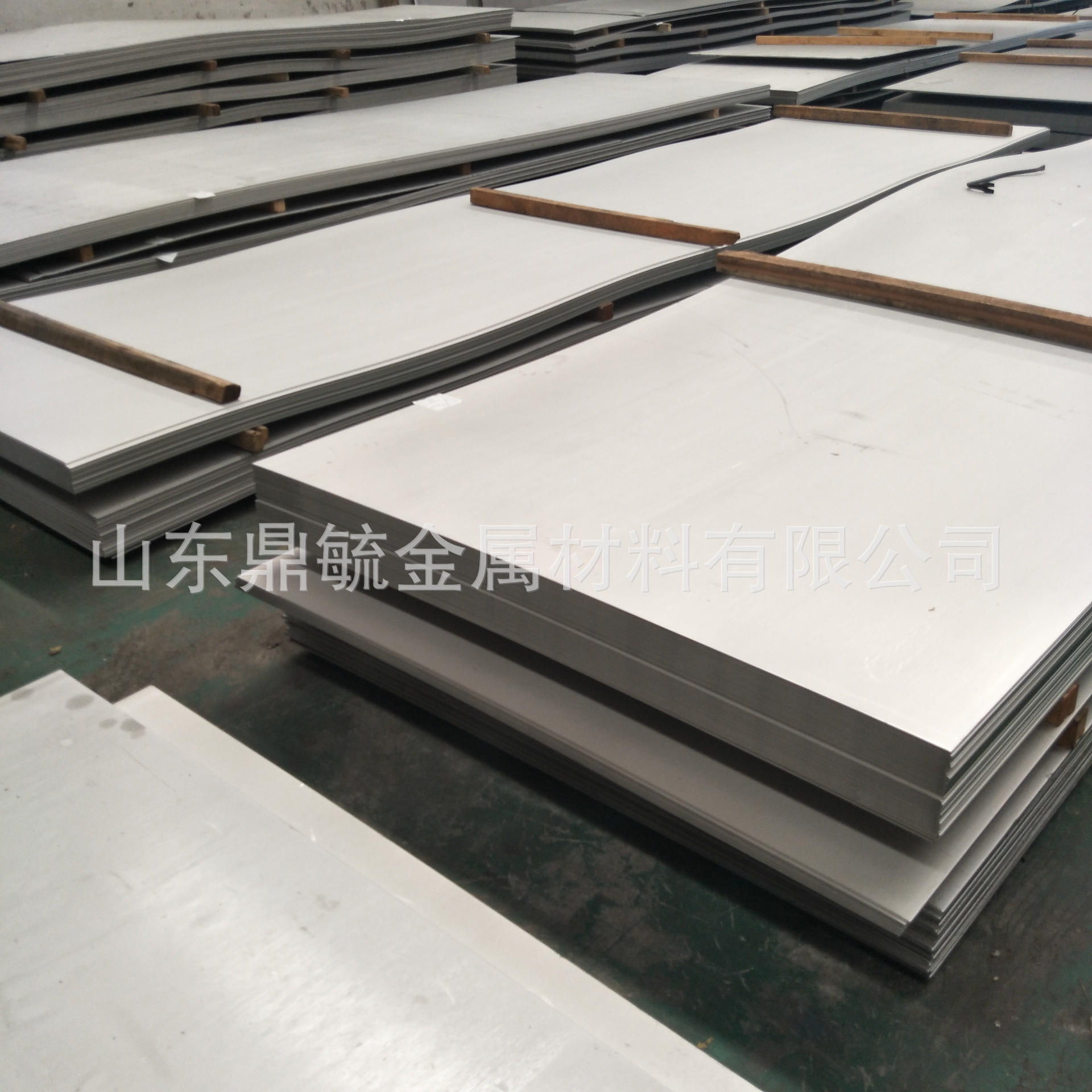 江苏201不锈钢板厂家，201不锈钢花纹板，201不锈钢装饰板