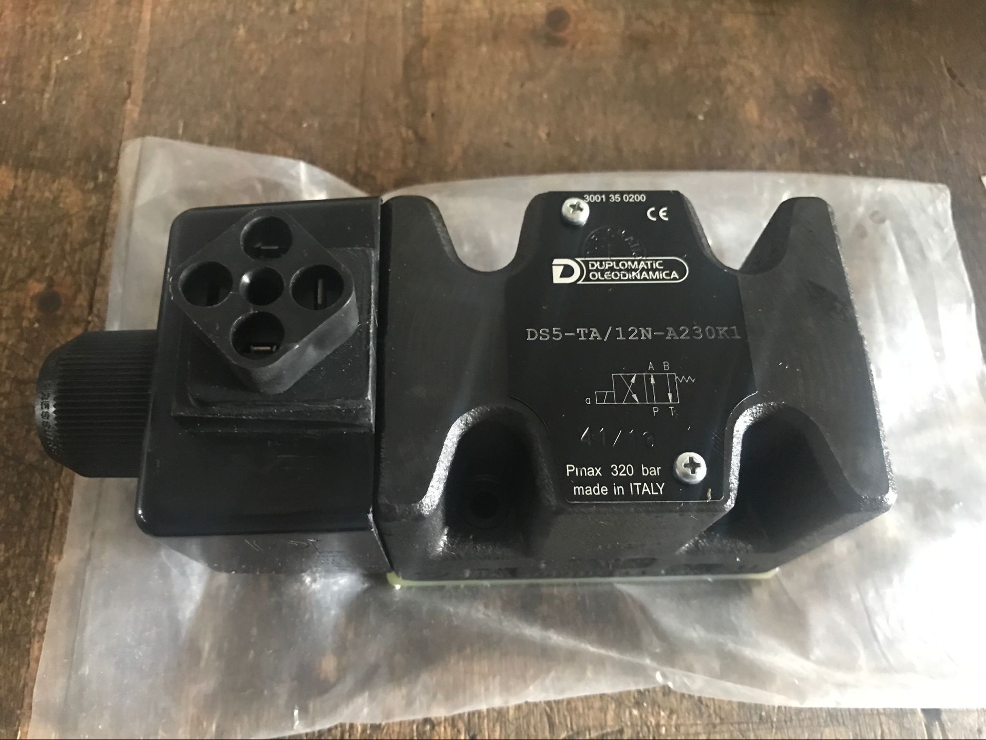 意大利DUPLOMATIC迪普马先导溢流阀PRE10KD2-070/10N-D12K9S04