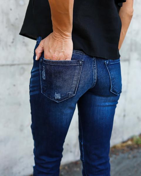 Damen Jeans Im Slim Fit Mit Falten Und Elastischer Passform_voghion.com