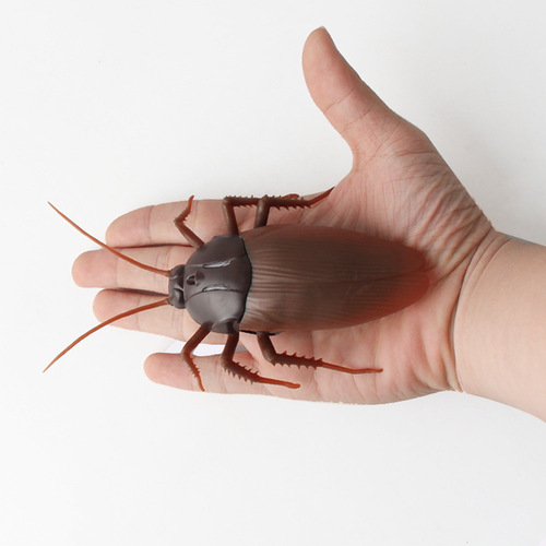 Original factory direct sales infrared remote control electric cockroach simulation induction cockroach spider ant trick animal toy