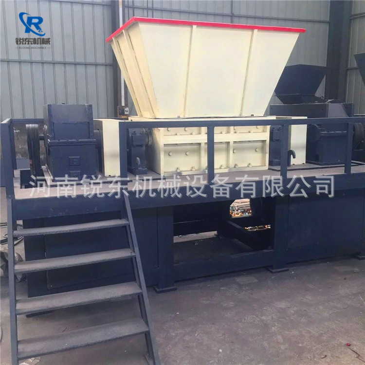 大棚地膜塑料撕碎机 旧书纸牛皮纸撕碎机 废纸箱金属撕碎机