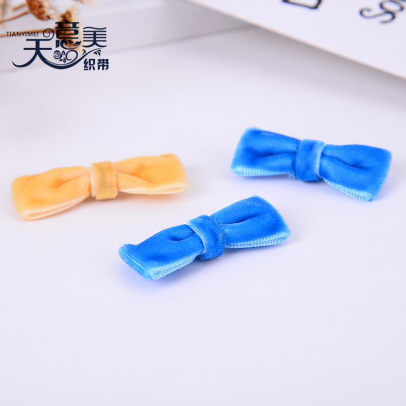 [Tianyi Mei] fabricante 1,5 cm de terciopelo hecho a mano pequeña pajarita accesorios para el cabello de los niños arco al por mayor