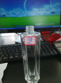 香薰油瓶厂家专业定制香水玻璃瓶 厂家直销