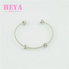 【玫瑰花绳结用英语怎么说】_ 玫瑰花绳结英文