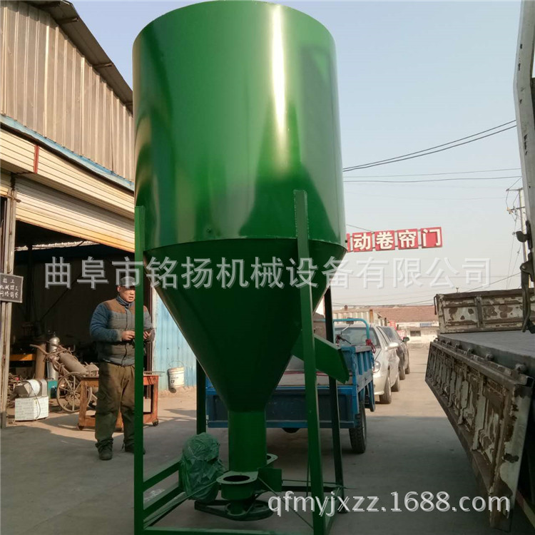 伊春全自动上料饲料搅拌机卧式饲料粉碎搅拌机