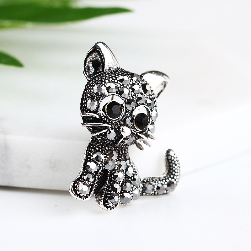 Street Occasion Alloy Material Retro Pin Cat Alloy Plating Rhinestones Unisex Brooches